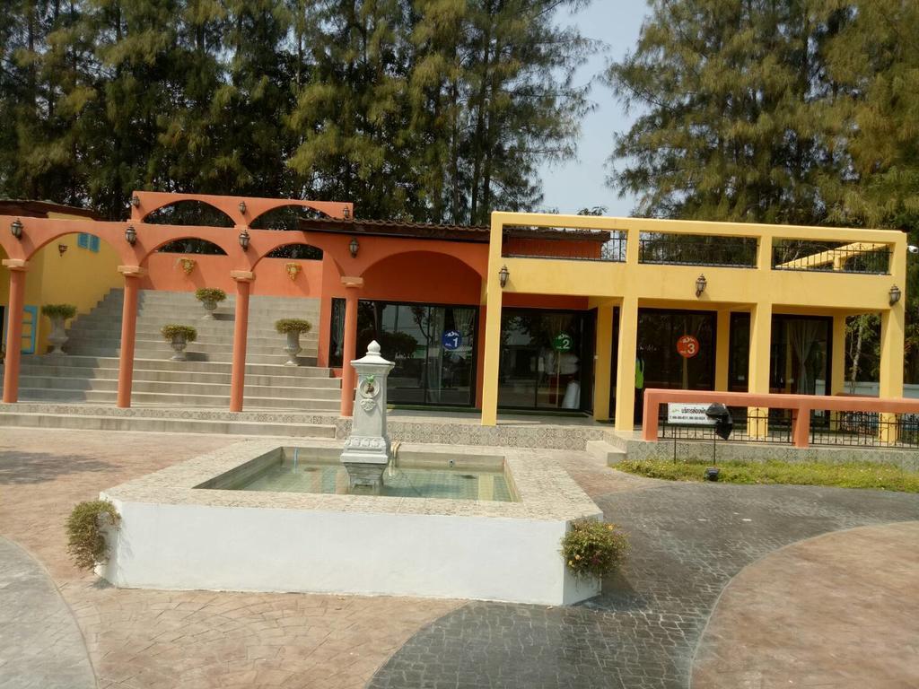 Phutara Accomodation Cha-Am Exterior photo