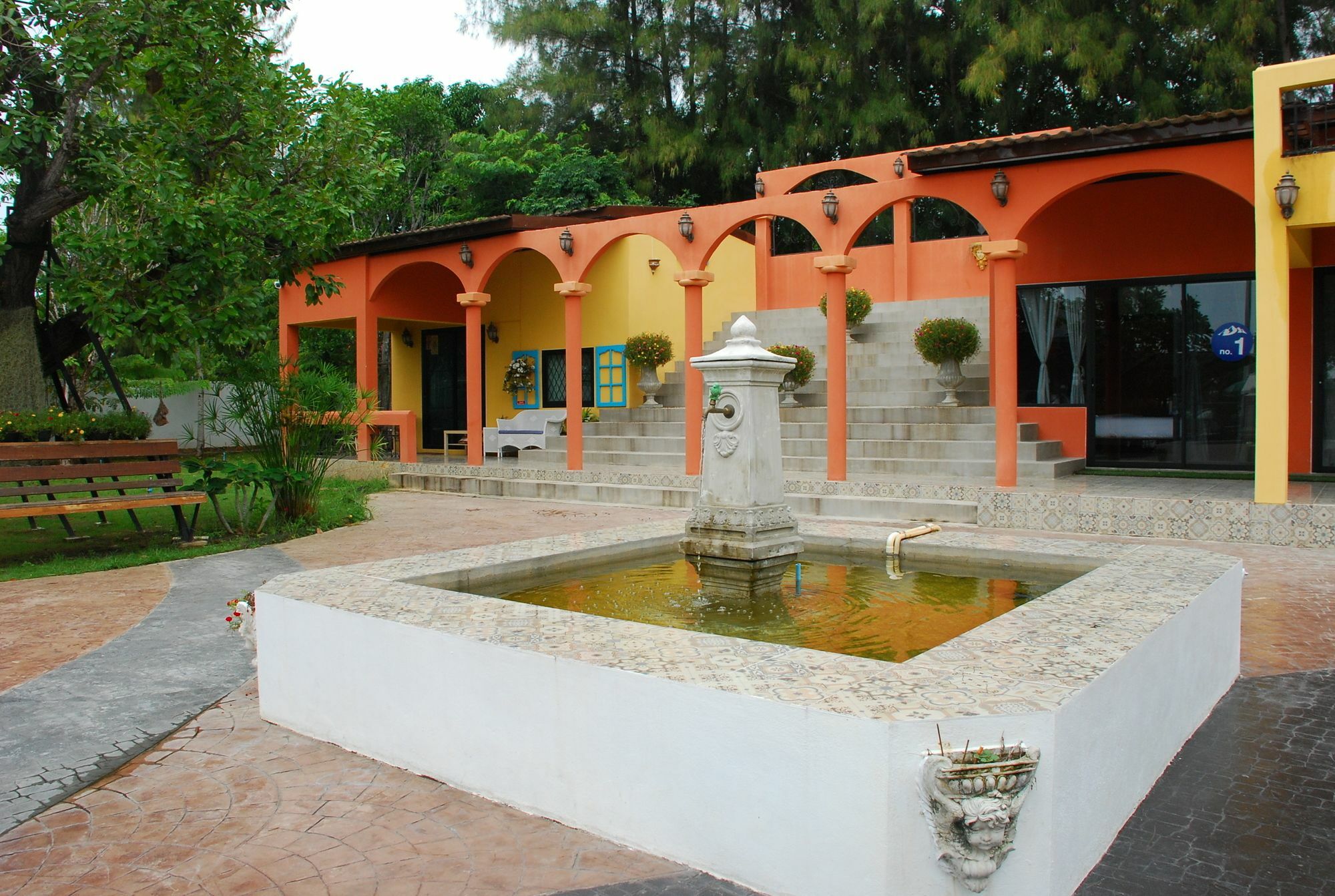 Phutara Accomodation Cha-Am Exterior photo